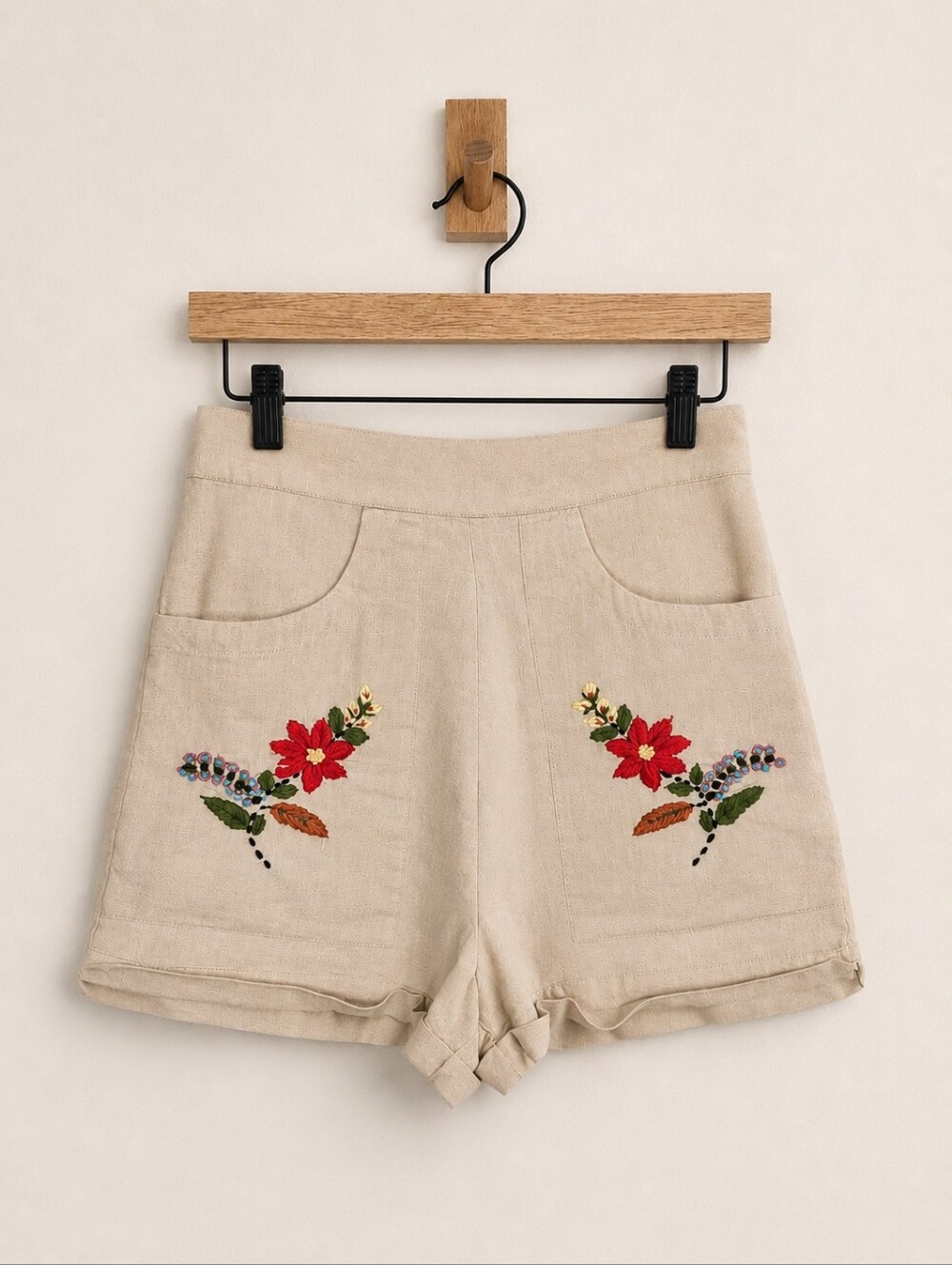 Tularosa Floral Embroidered Boho Linen Blend Shorts Women's Size Small Beige